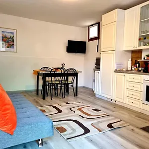 Casa Laura Sartori , Torri Del Benaco Italia
